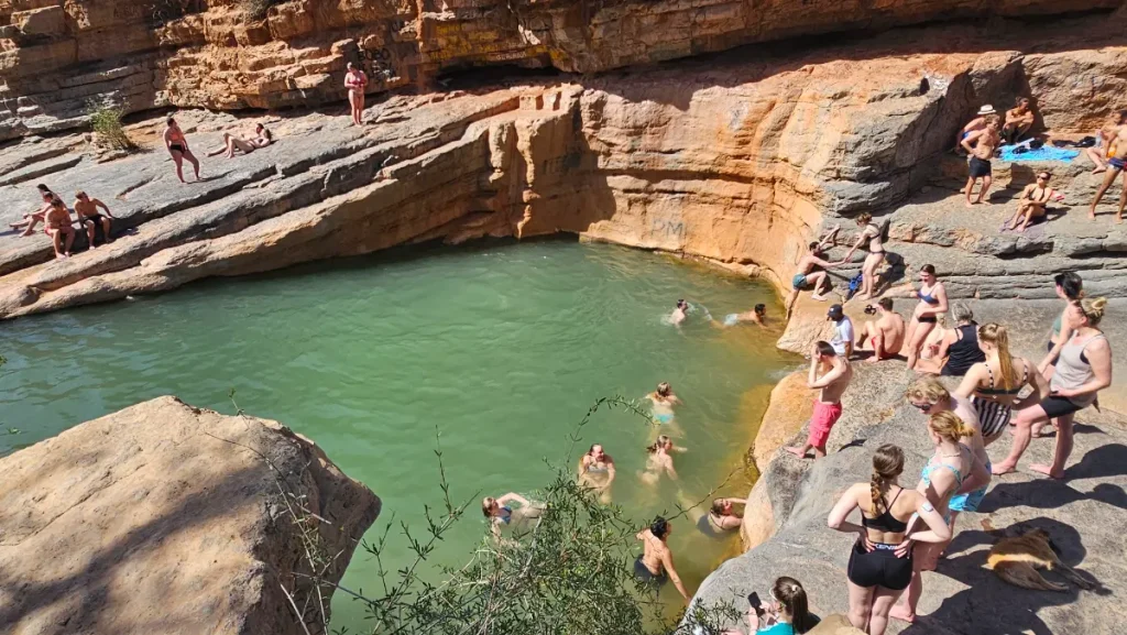 Paradise Valley excursion during surf camp holiday